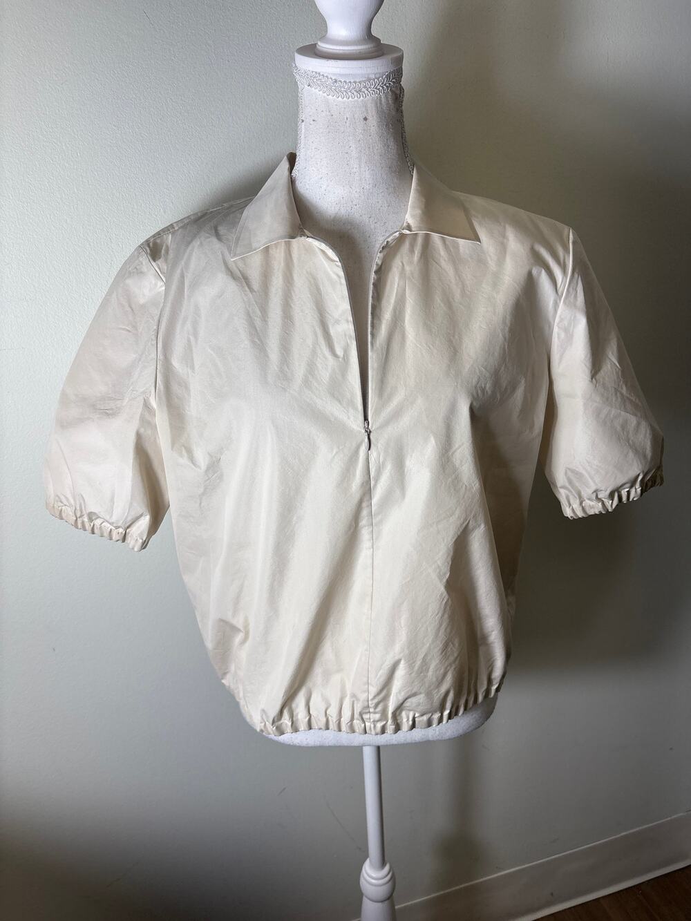Tory Burch Light Stone/Khaki Zip Front Top Sz 8